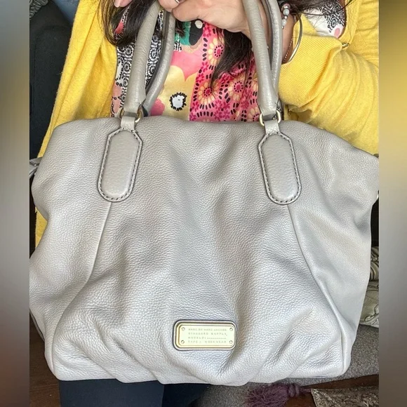 Authentic MARC BY MARC JACOBS cow leather convertible shoulder/satchel/Crosb - Picture 12 of 16